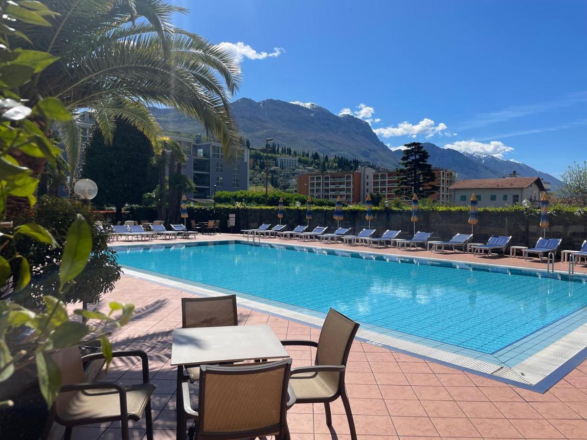 Sunlake Hotel Riva del Garda Exterior photo